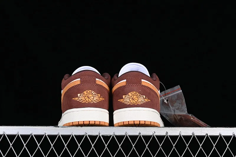 All categories Air Jordan Jordan series basketball shoes Air Jordan 1 Low Z version Air Jordan 1 Low "Cacao Wow" AJ1 Joe 1 Mocha color low-top cultural casual sneakers FB2216-200